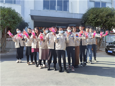 远大净化职员 远大净化职员